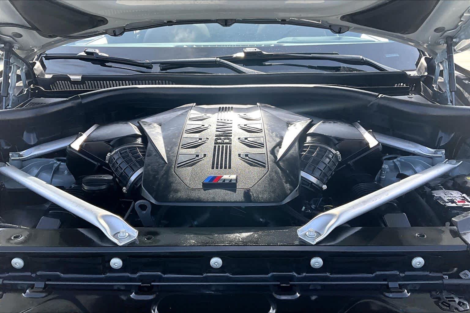 Used 2024 Brooklyn Grey Metallic BMW M60i image 30