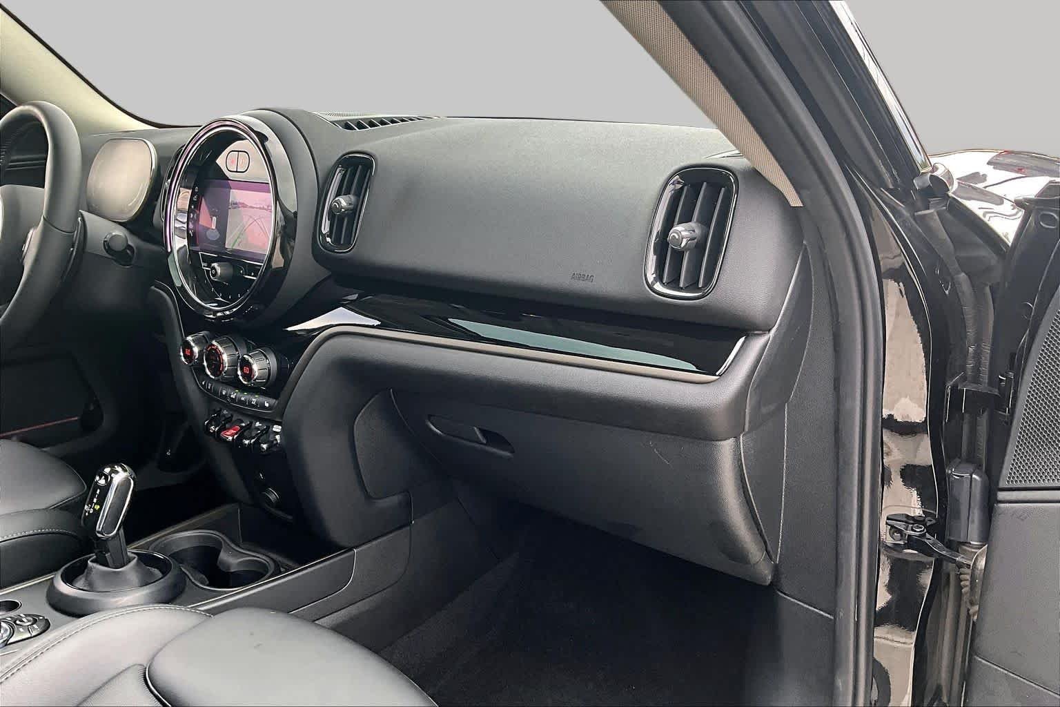 Used 2022 Midnight Black Metallic MINI Cooper S image 17