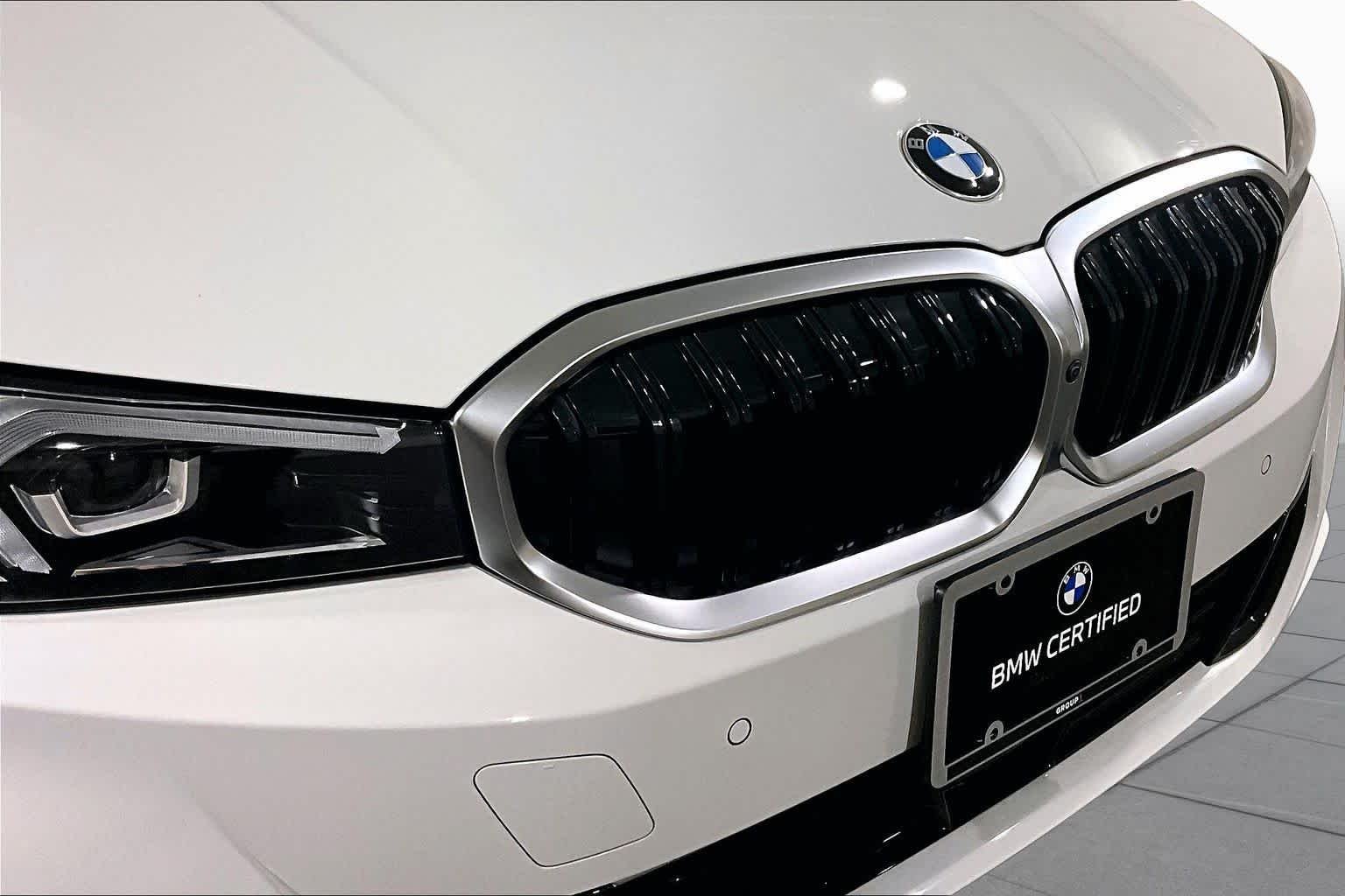 Certified Used 2025 Alpine White BMW 330i xDrive image 31