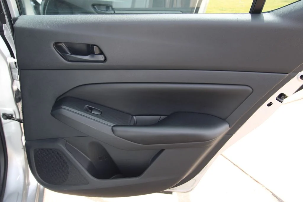 Used 2024 Silver Nissan 2.5 S image 34