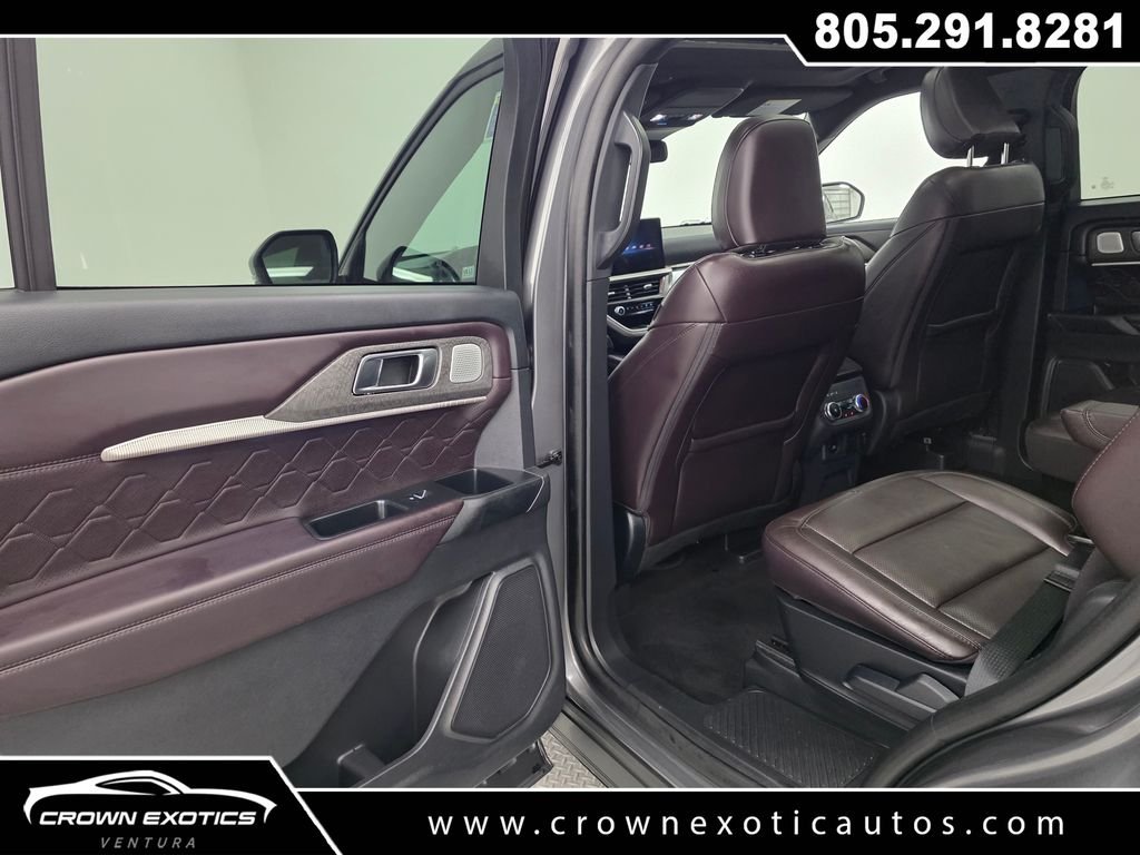 Used 2025 Gray Ford Platinum image 23