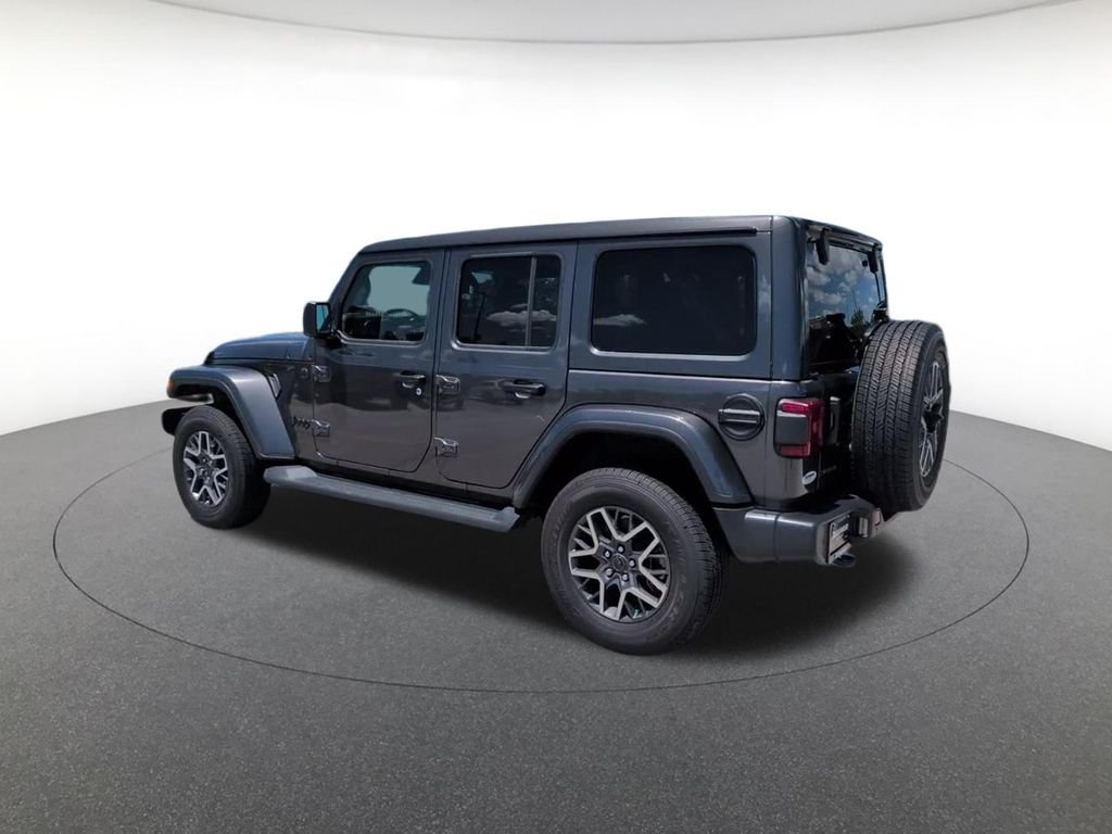 New 2025 Granite Crystal Metallic Clear-Coat Exterior Paint Jeep Sahara image 12