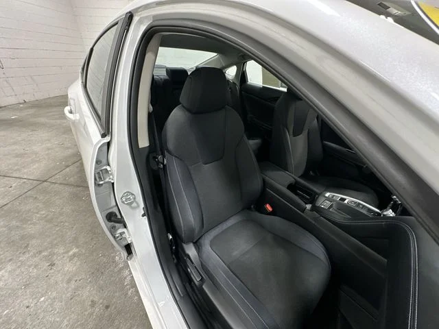 Certified Used 2022 Platinum White Pearl Honda EX image 18