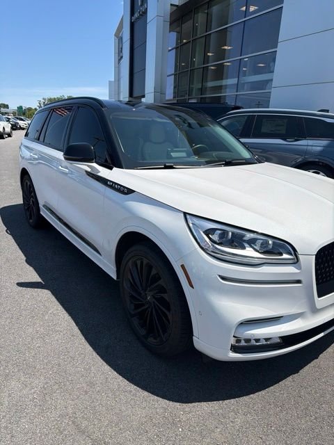Used 2024 White Lincoln Black Label image 10