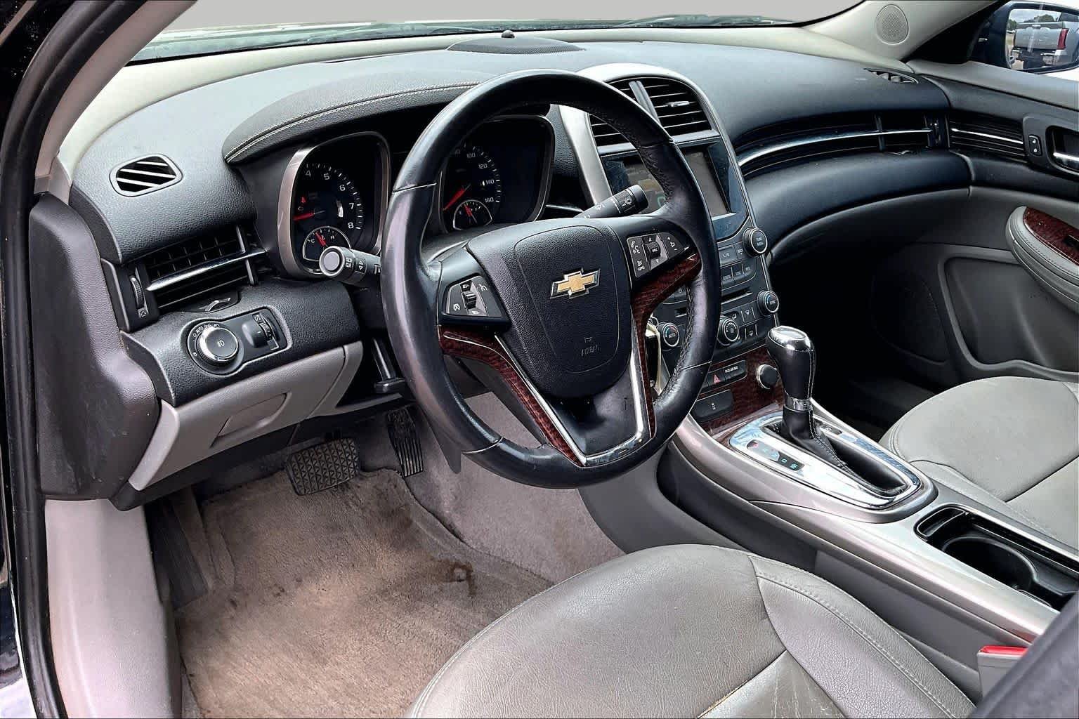 Used 2013 Black Granite Metallic Chevrolet LT image 16