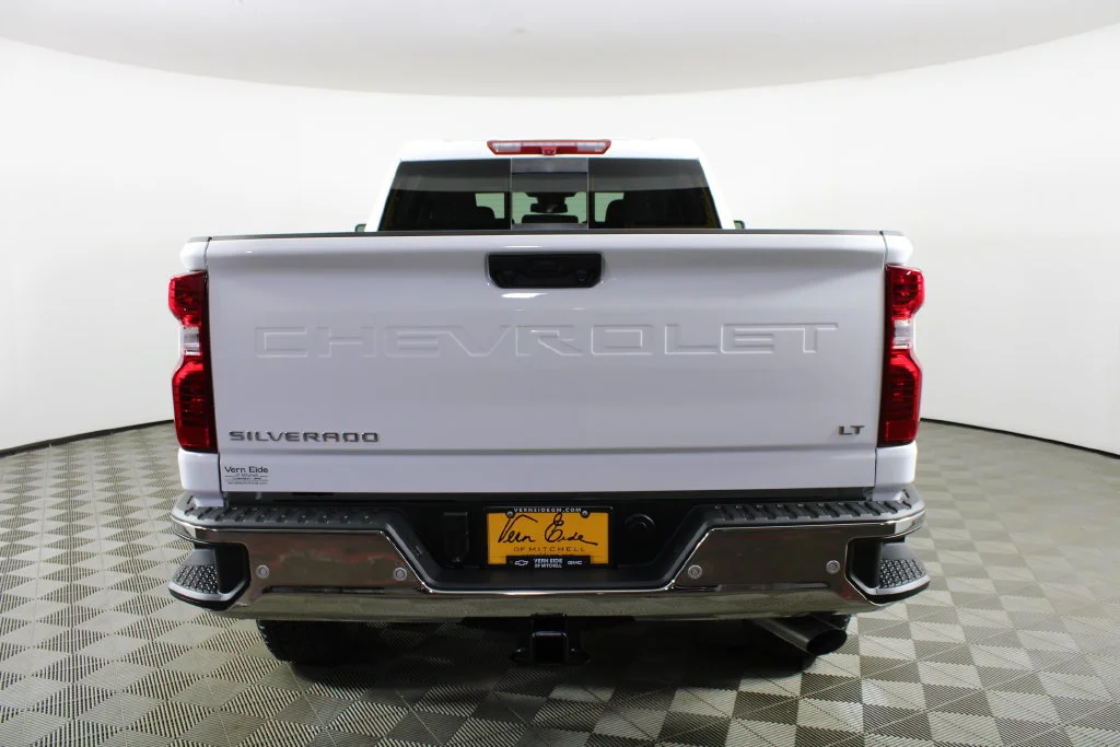 New 2026 Summit White Chevrolet LT image 6