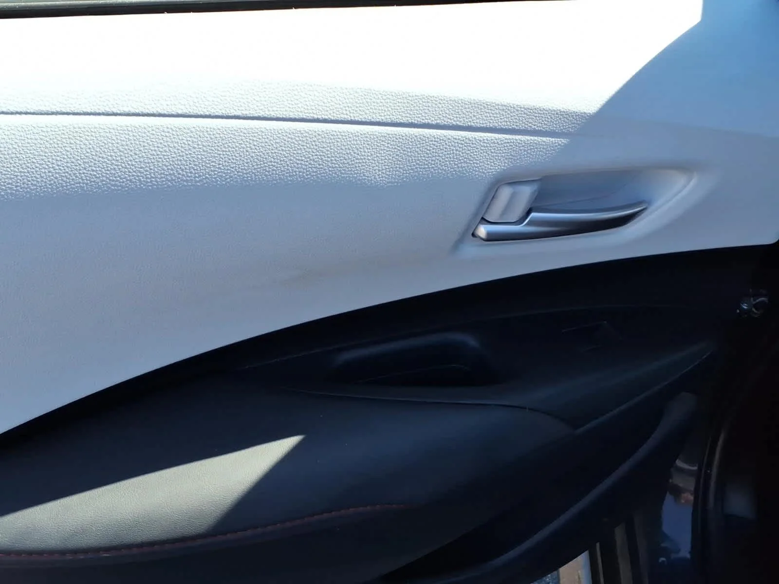 Used 2025 Underground Toyota SE image 12