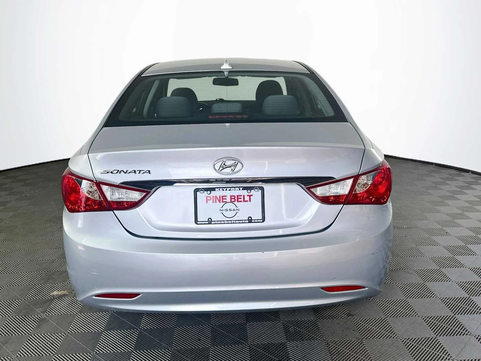 Used 2012 Radiant Silver Hyundai GLS PZEV image 5