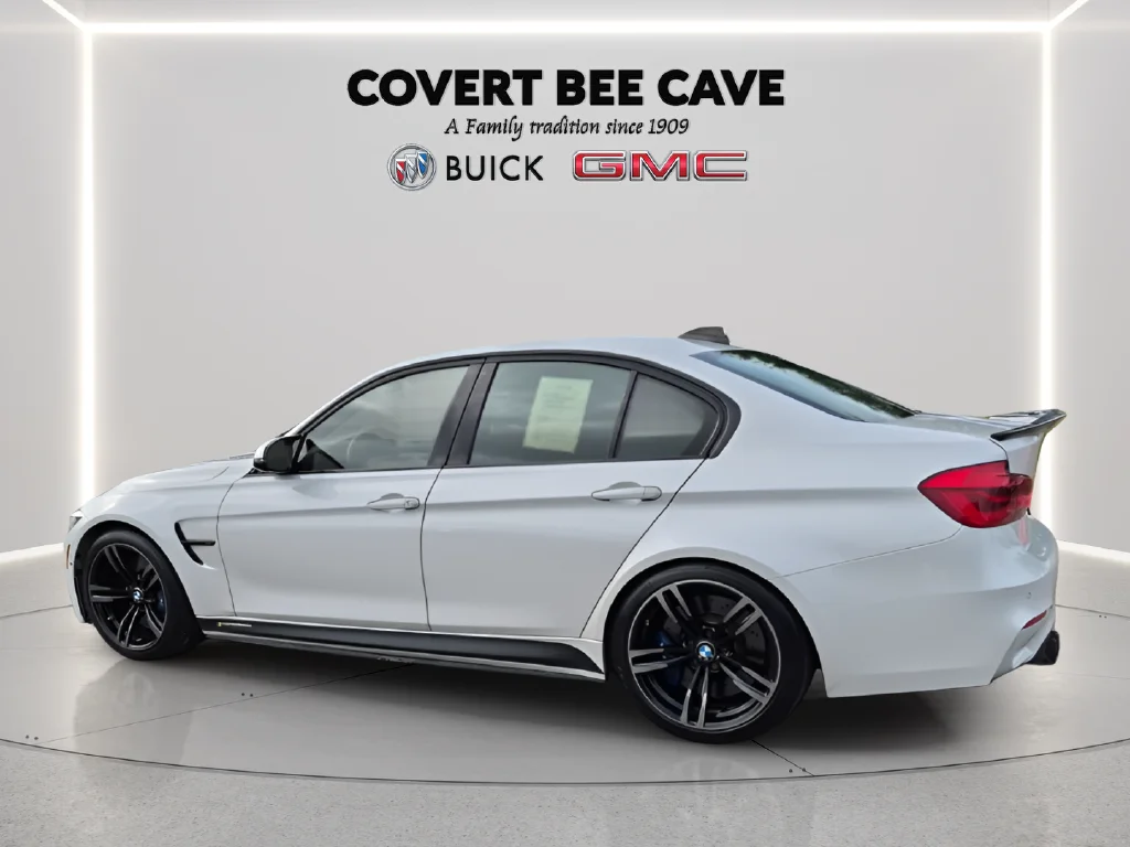 Used 2018 White BMW Base image 6