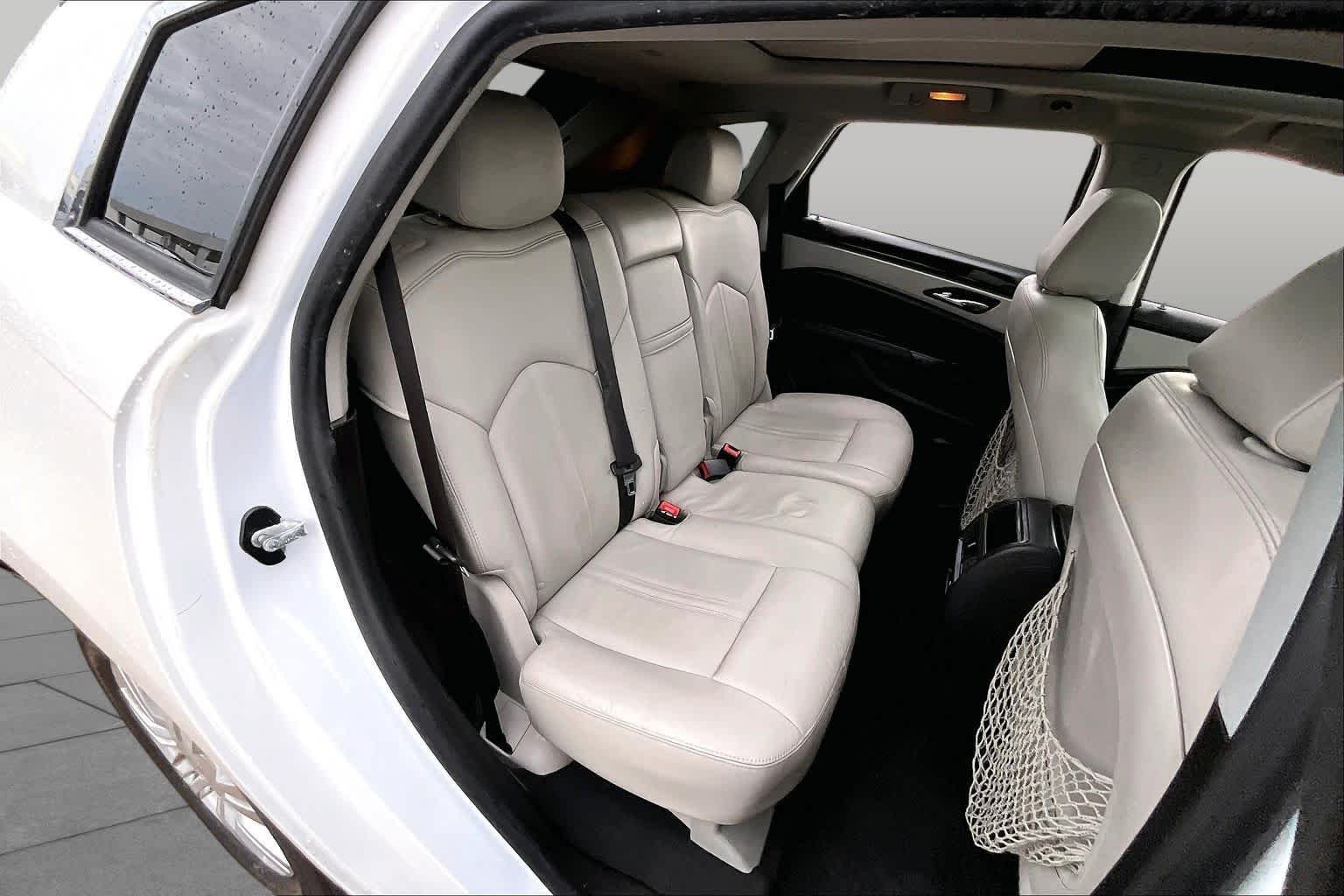 Used 2016 Platinum Ice Tricoat Cadillac Luxury Collection image 21