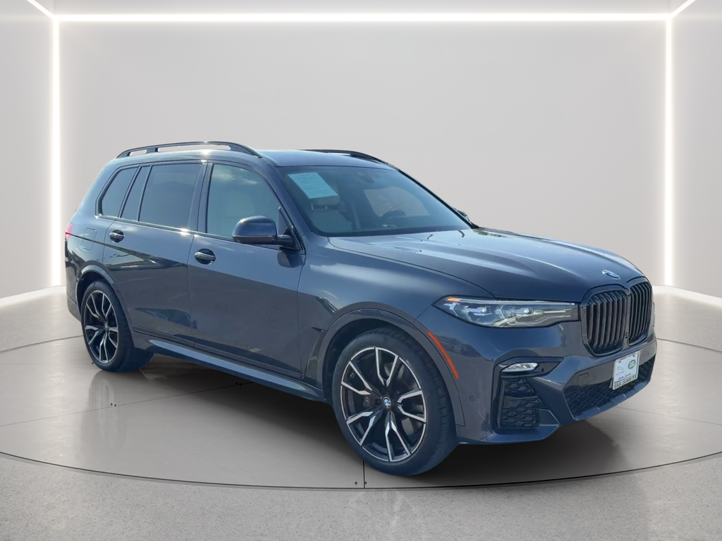 Used 2022 Gray BMW xDrive40i image 3