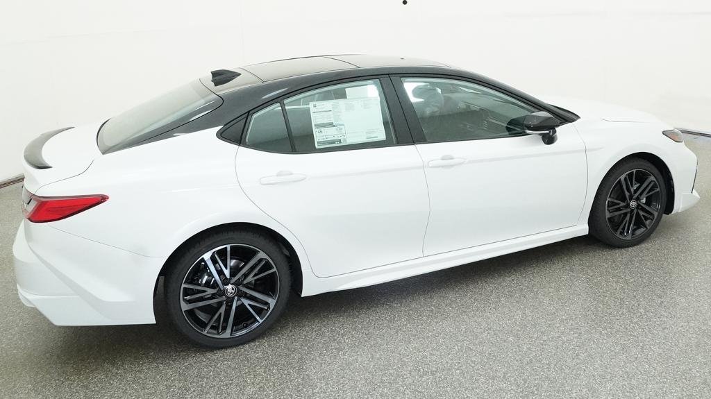 New 2026 Wind Chill Pearl with Midnight Black Metallic roof Toyota XSE image 46