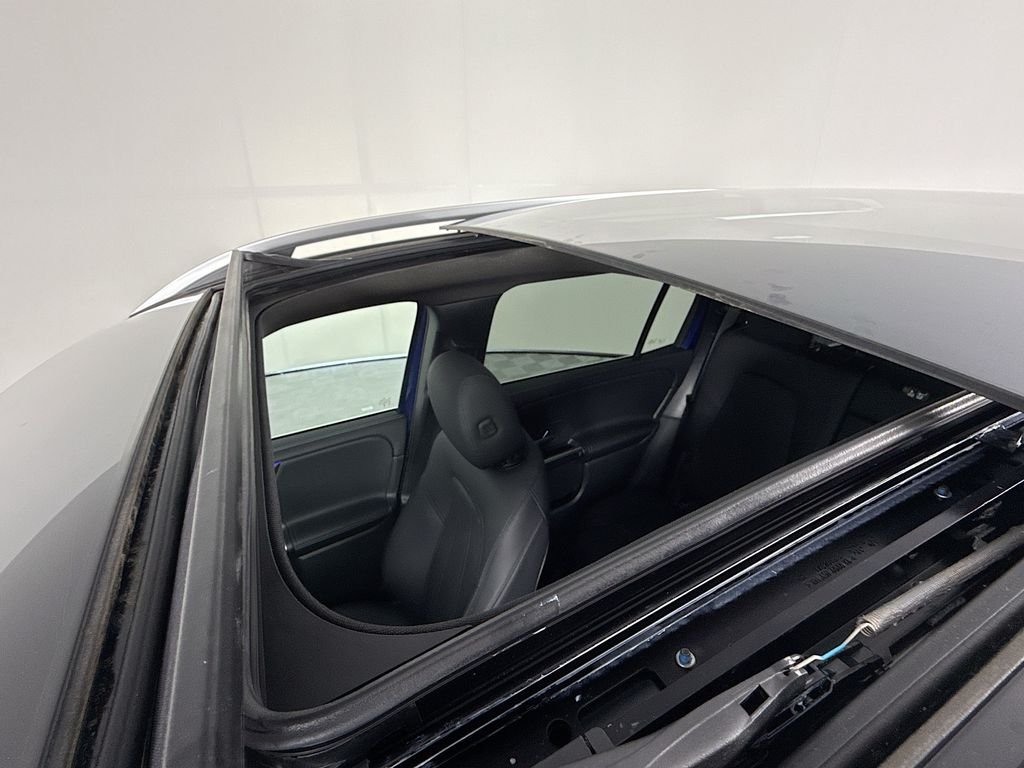 New 2026 Starling Blue Metallic Mercedes-Benz GLB 250 image 22