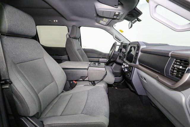Used 2025 White Ford XLT image 15
