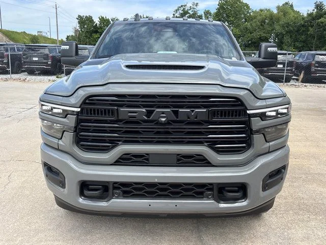 New 2026 Ceramic Gray Clear-Coat Exterior Paint RAM Laramie image 10