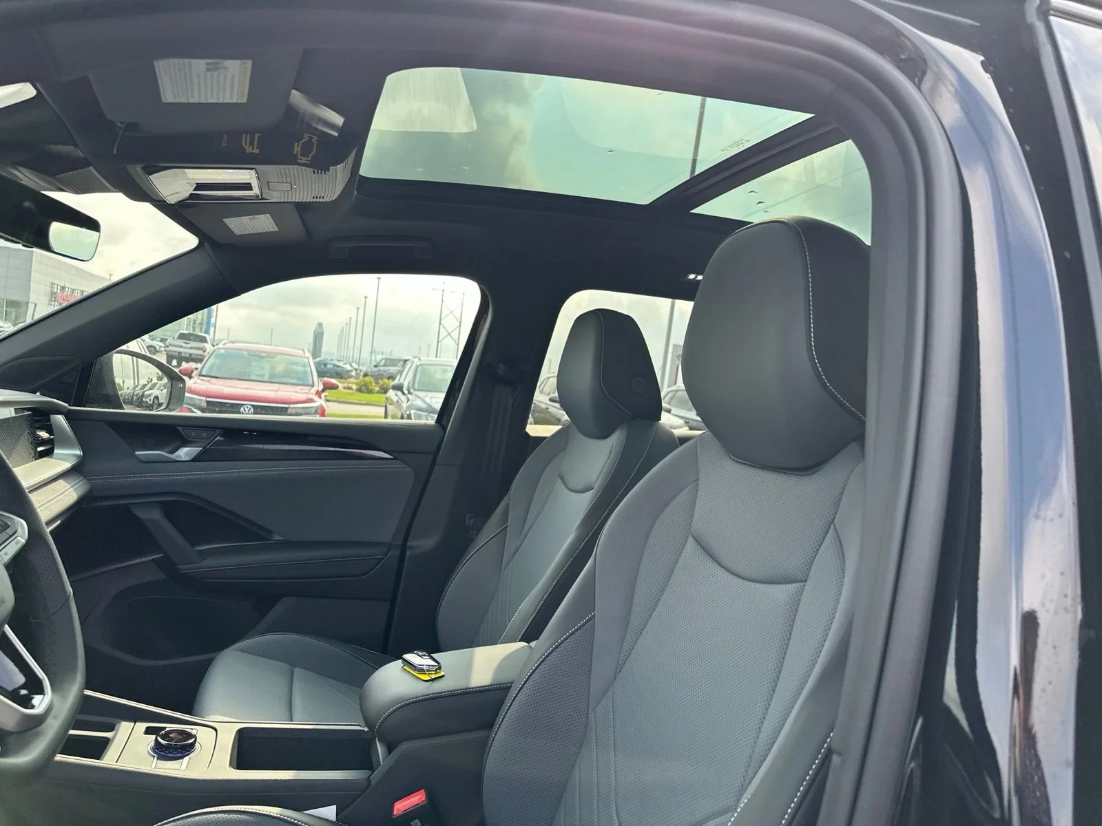 New 2026 Black Volkswagen 2.0T SE R-Line Black image 11