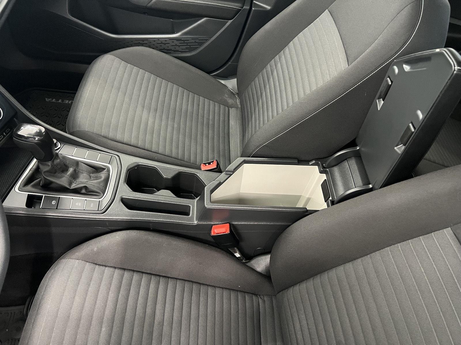 2022 Volkswagen Jetta S - Photo 20