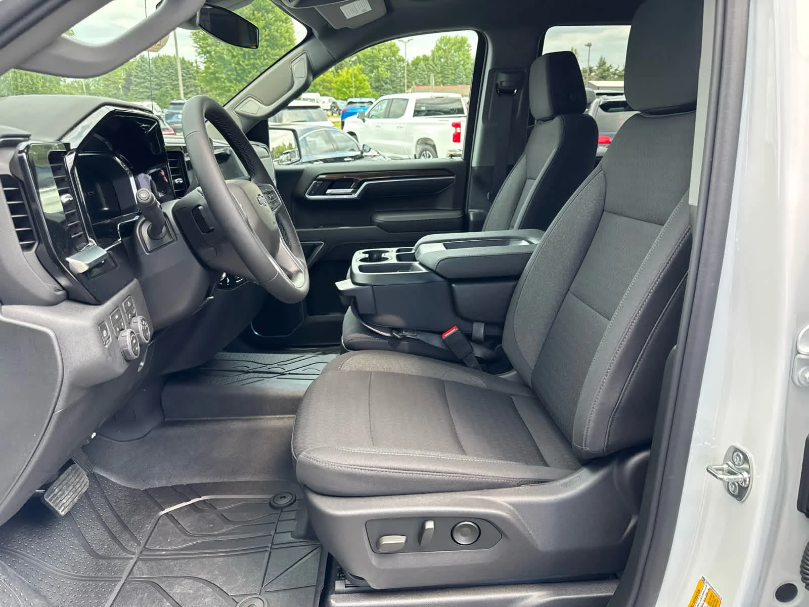 2026 Chevrolet Silverado 1500 RST - Photo 18