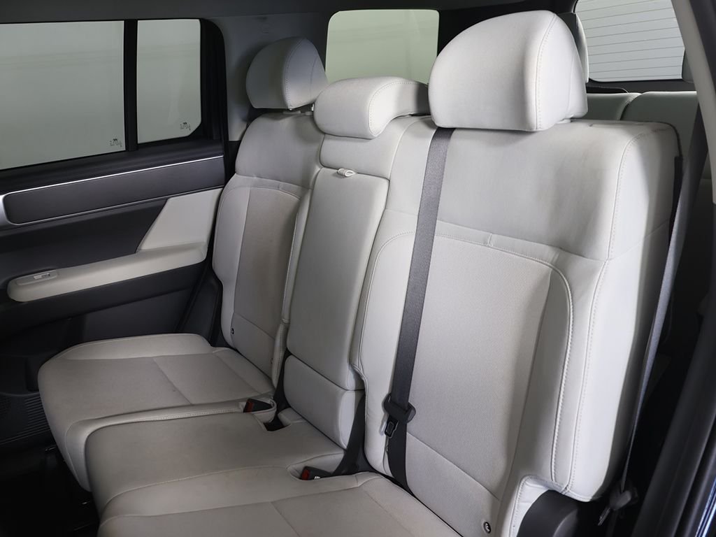 2024 Hyundai Santa Fe SE - Photo 27