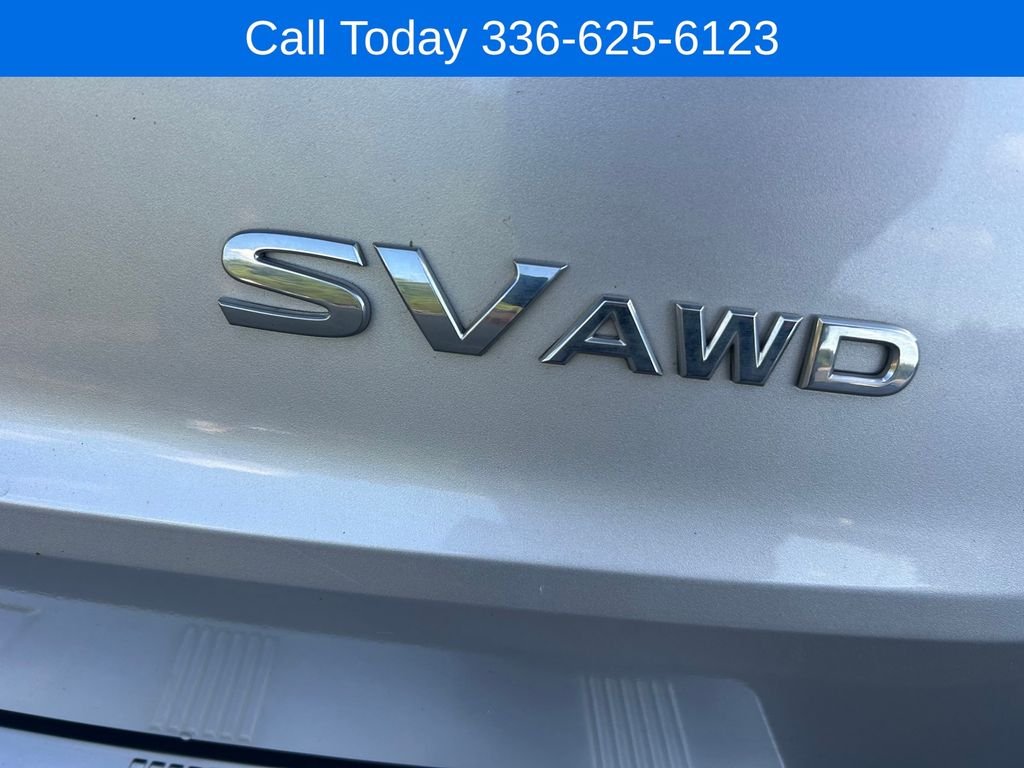 Used 2022 Silver Nissan SV image 11