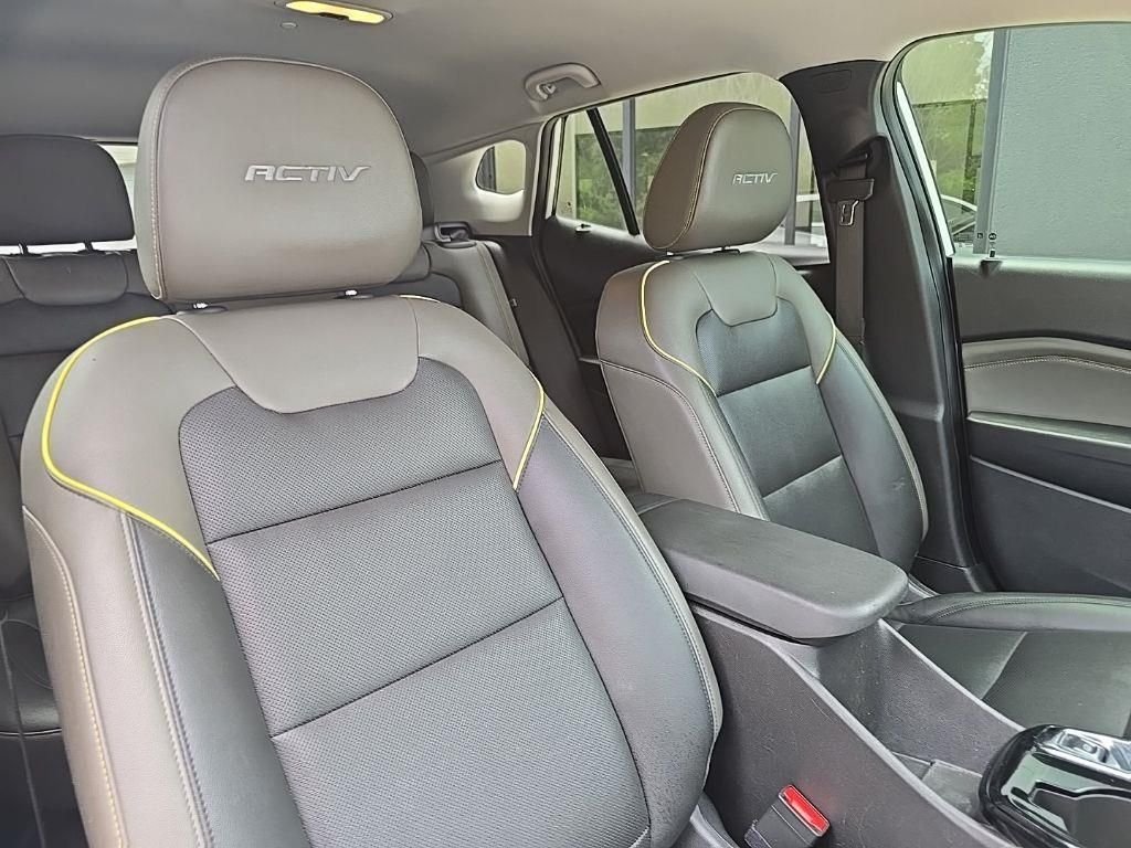 Used 2025 White Chevrolet ACTIV image 30