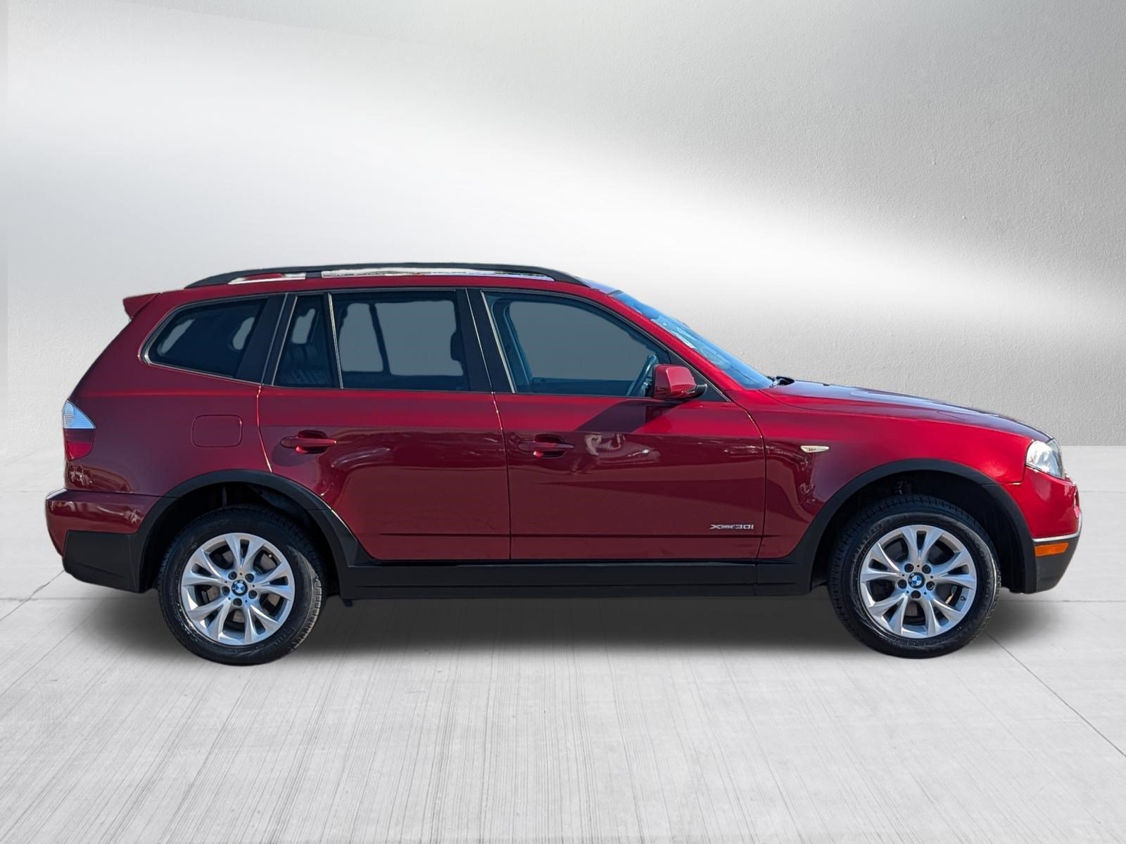 Used 2009 Vermillion Red Metallic BMW xDrive30i image 8