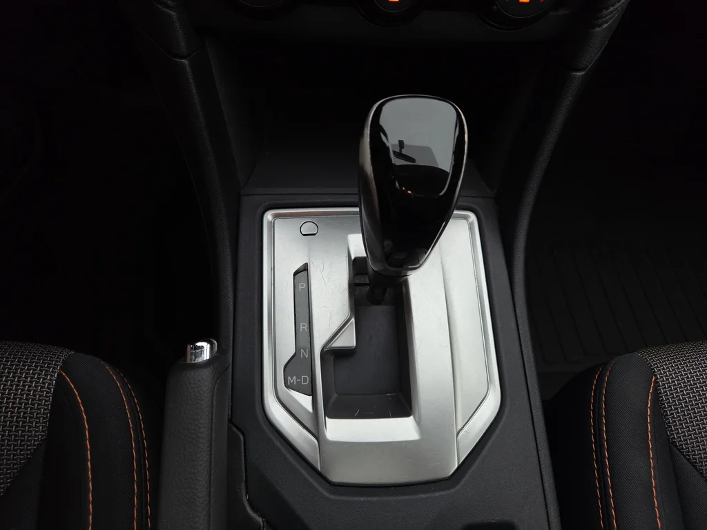 Used 2019 Silver Subaru 2.0i Premium image 28