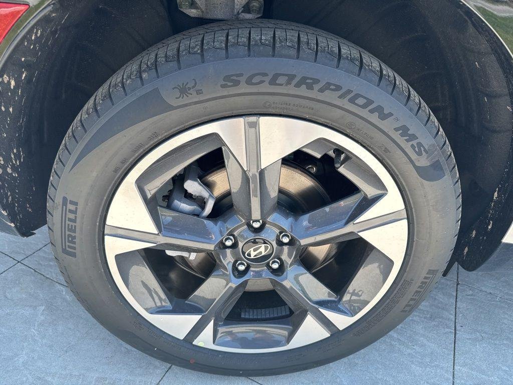 New 2026 Black Hyundai Limited image 11