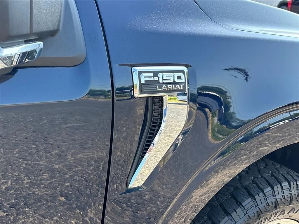 Used 2024 Blue Ford Lariat image 12