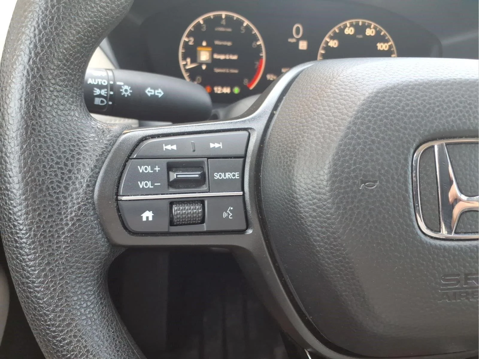 Used 2025 Modern Steel Metallic Honda LX image 20