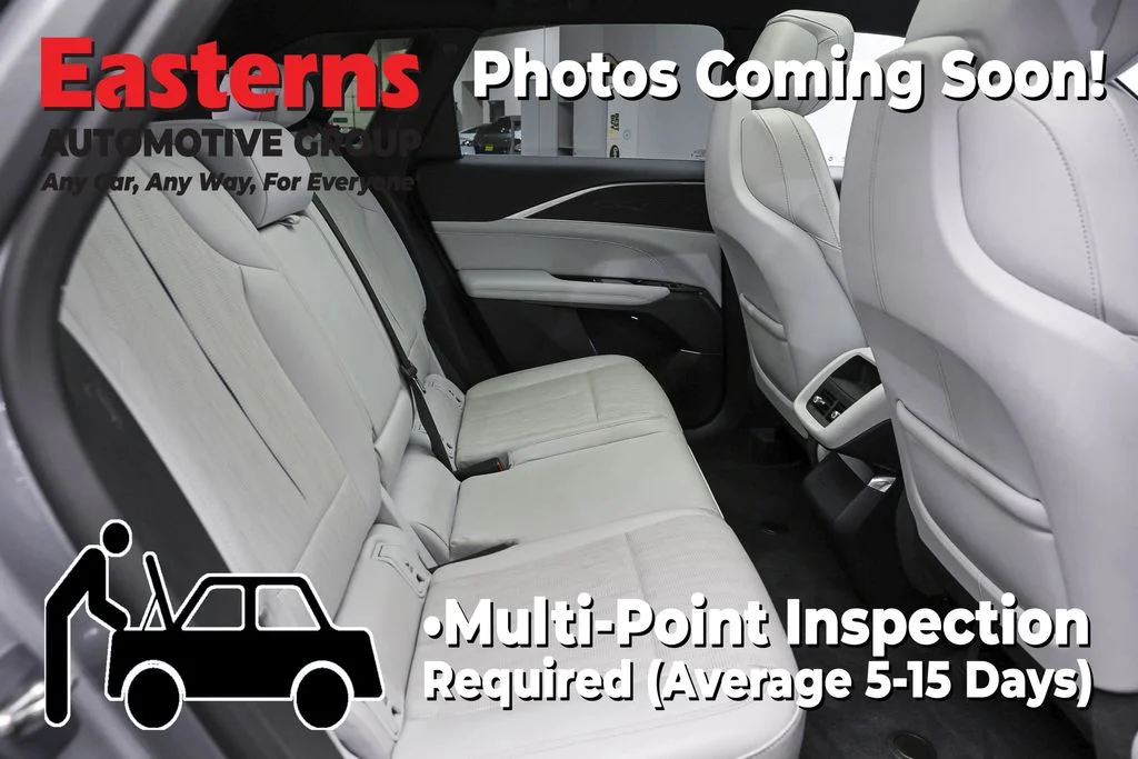 Used 2024 Silver Cadillac Luxury image 25