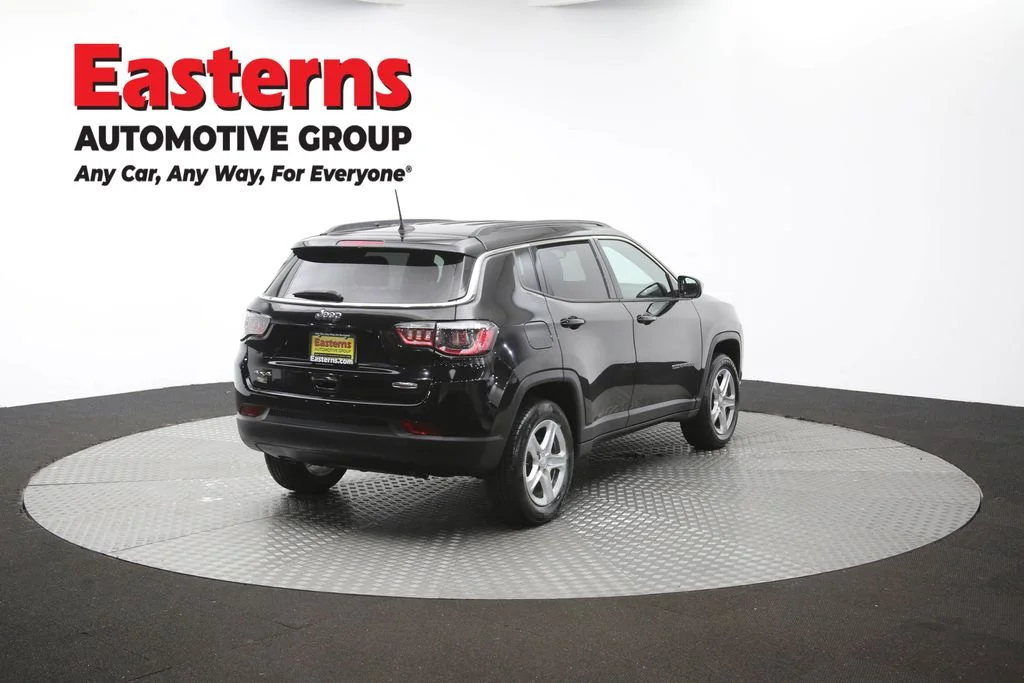 Used 2023 Black Jeep Latitude image 44