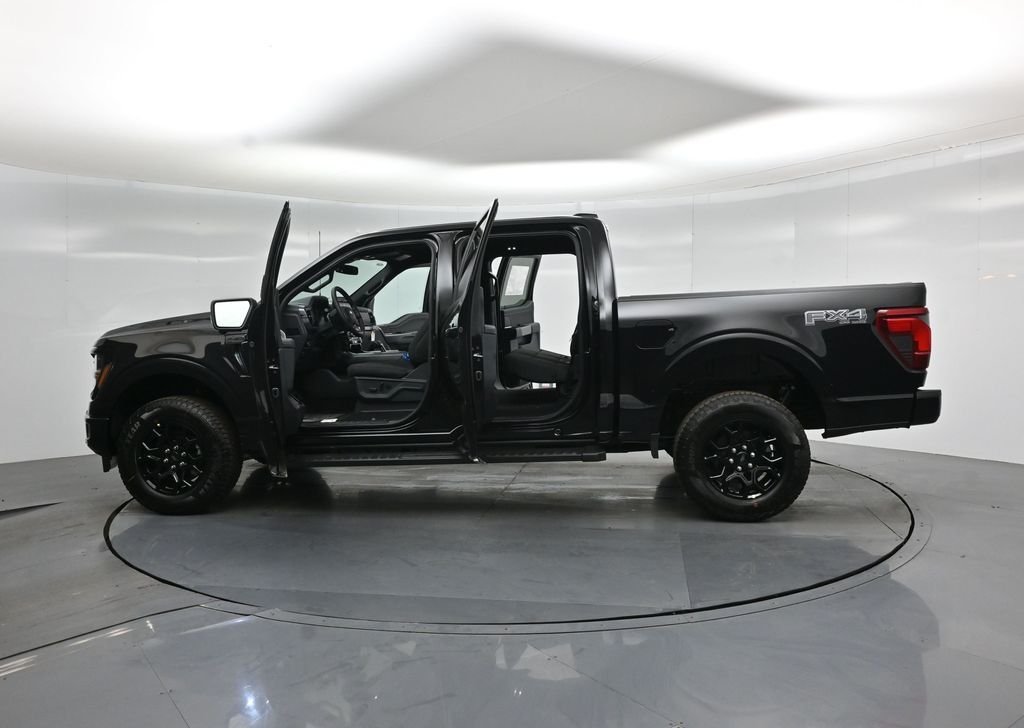 New 2026 Agate Black Metallic Ford XLT image 33