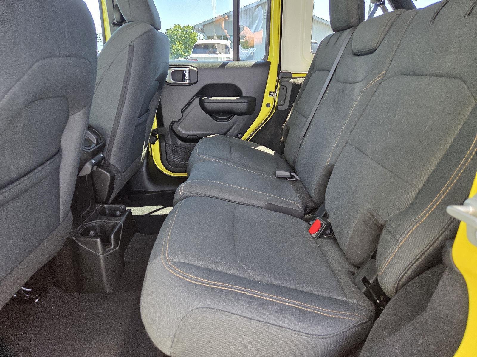 Used 2024 YELLOW JEEP SPOR image 16