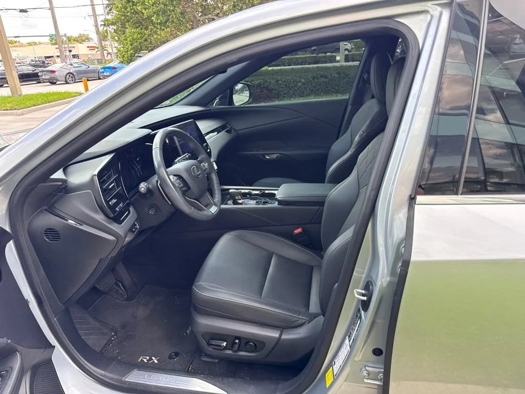 Used 2024 Silver Lexus  image 2
