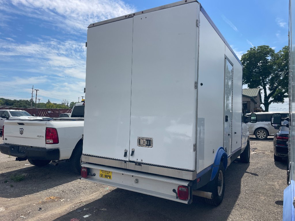 Used 2024 Oxford White Ford Base image 6