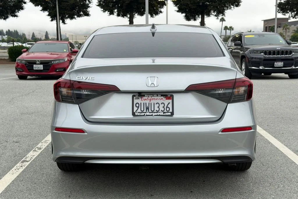 Used 2025 Solar Silver Metallic Honda LX image 6