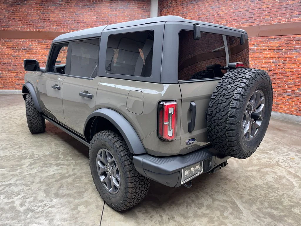 New 2025 Marsh Gray Ford Badlands® image 2