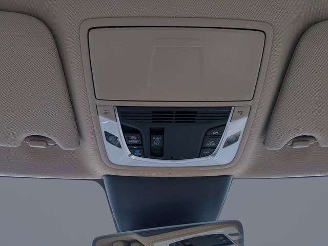 Used 2025 White Acura Technology Package image 28