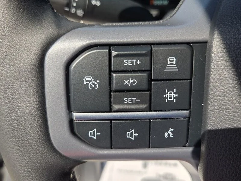 New 2026 Glacier Gray Metallic Tri-Coat Ford F-250® Lariat® image 25