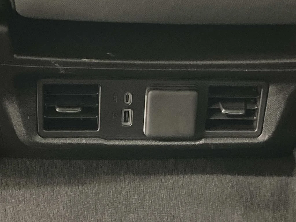 Used 2025 Summit White Chevrolet LT image 14