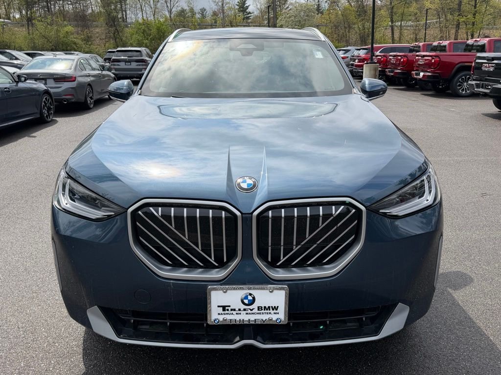 New 2026 Arctic Race Blue metallic BMW 30 xDrive image 2