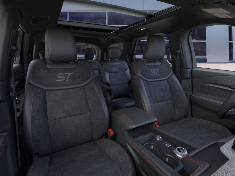 2026 Ford Explorer ST - Photo 10