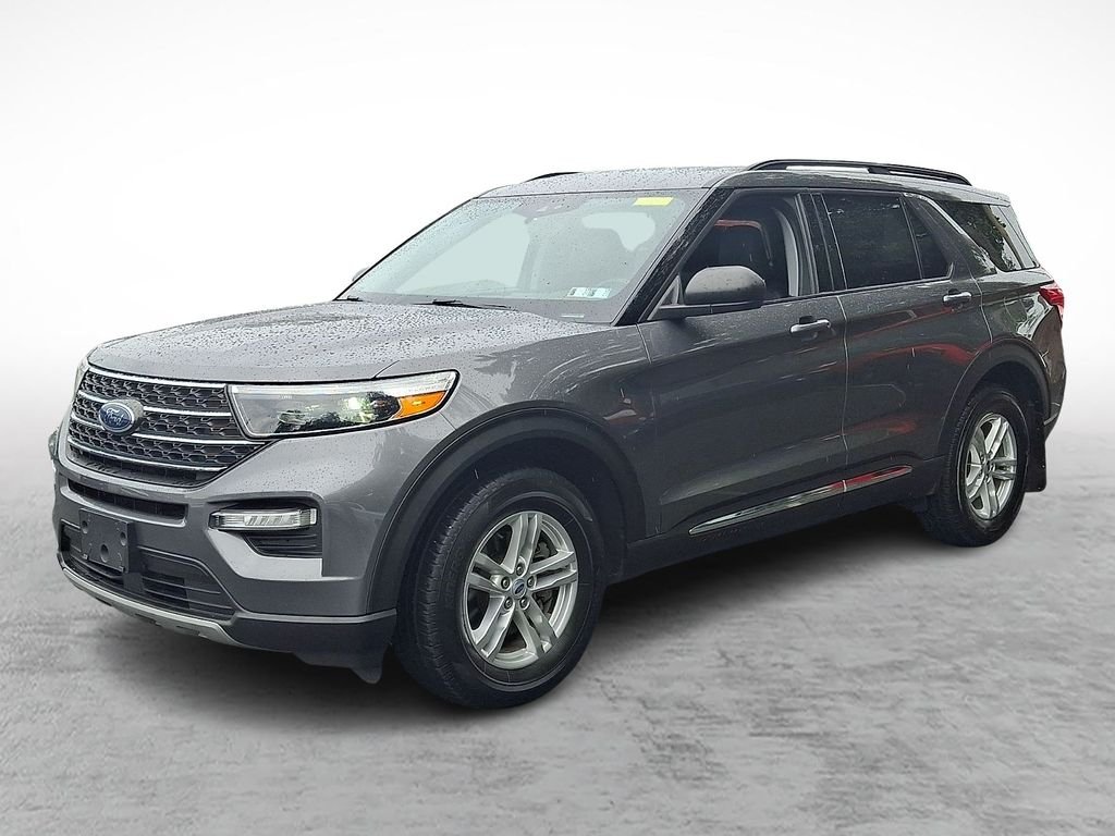 Used 2023 Gray Ford XLT image 3
