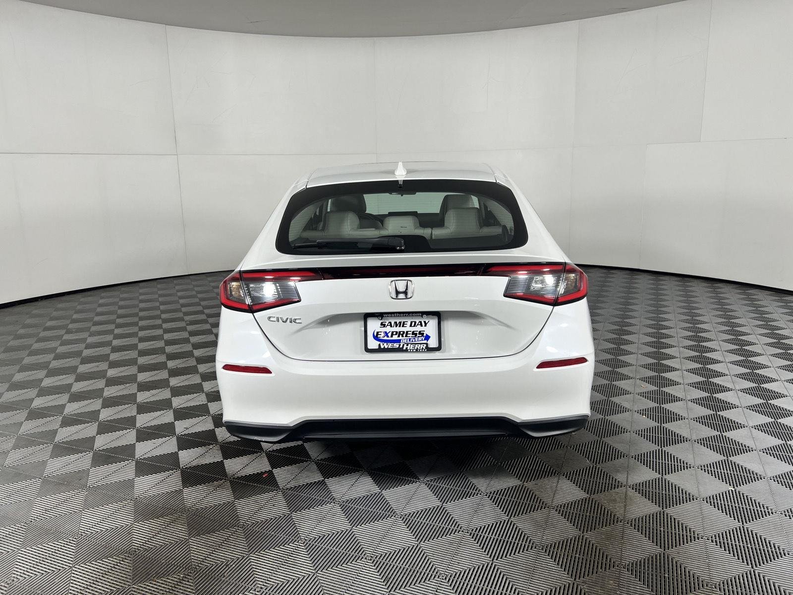 Used 2024 Platinum White Pearl Honda EX-L image 27