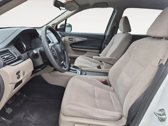 Used 2016 White Diamond Pearl Honda EX image 9