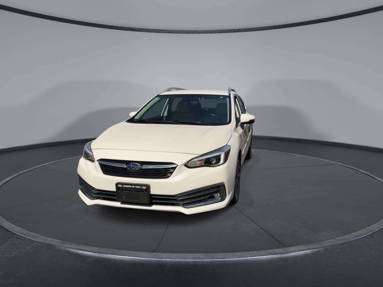 Used 2020 Crystal White Pearl Subaru Limited image 3