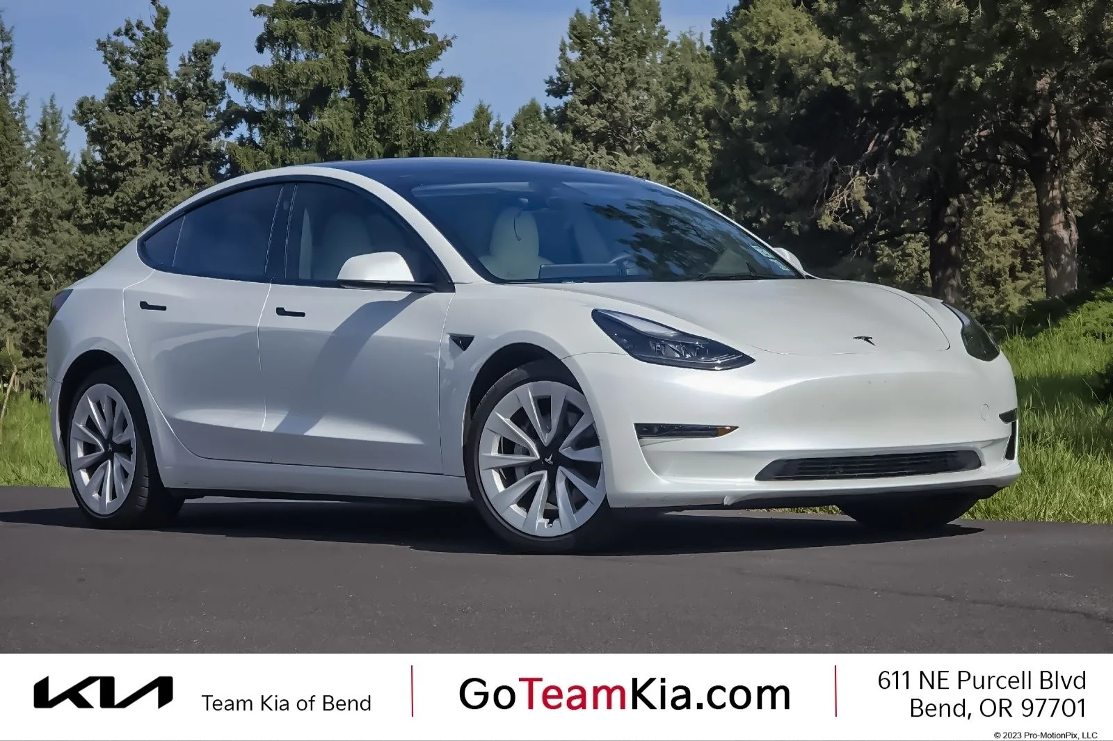 2023 Tesla Model 3 -'s photo