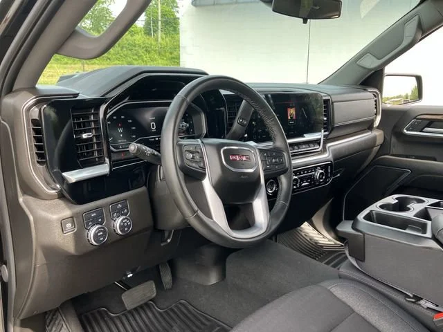 2024 GMC Sierra 1500 Elevation - Photo 10