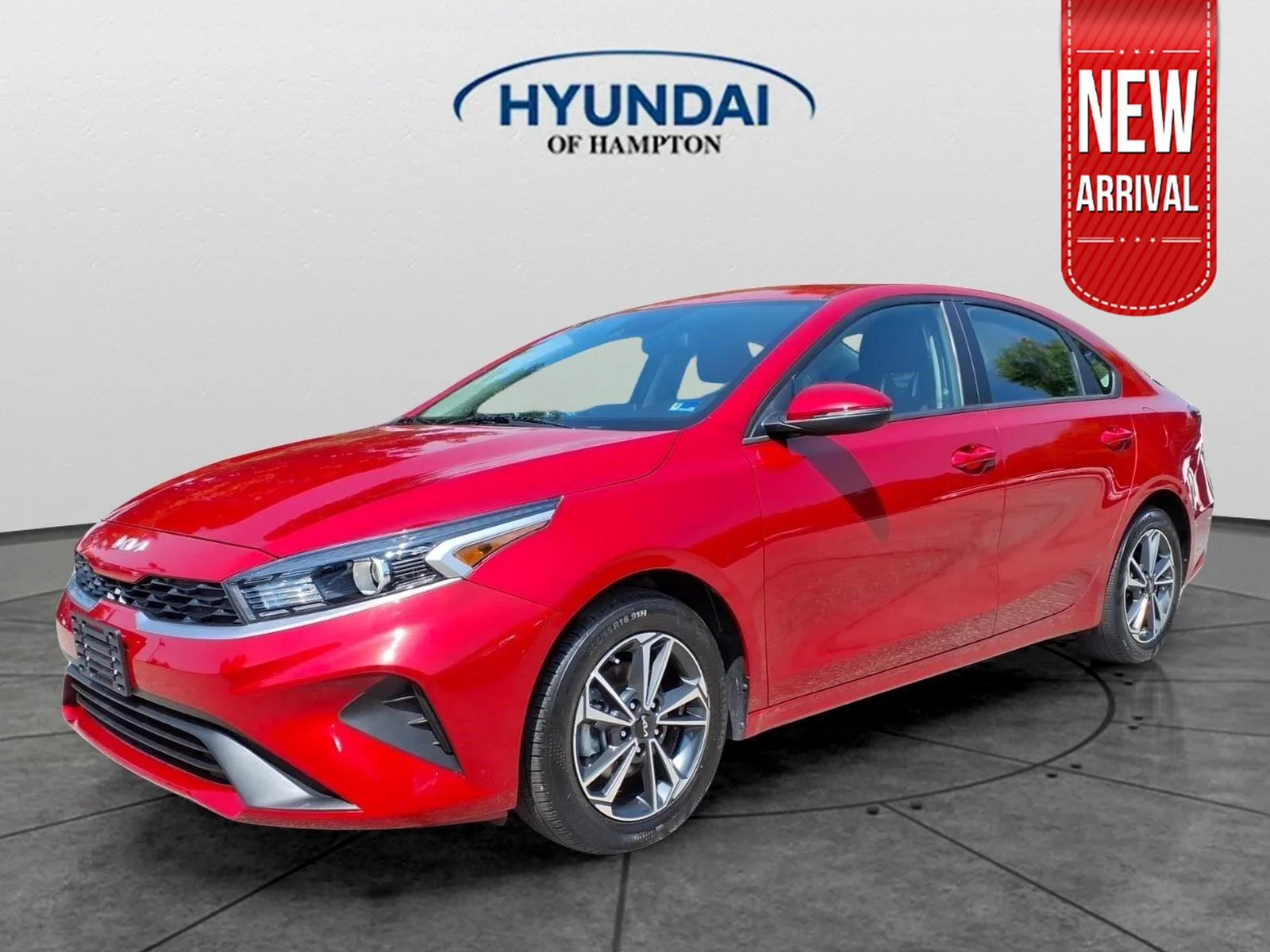 Used 2023 Currant Red Kia LXS image 1